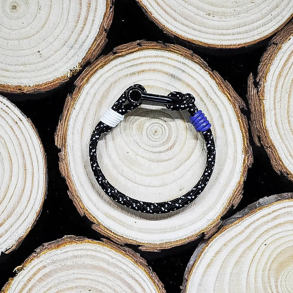 Bracelet Interstellar noir constellé de blanc Patrice Hill's fabriqué à la main en France