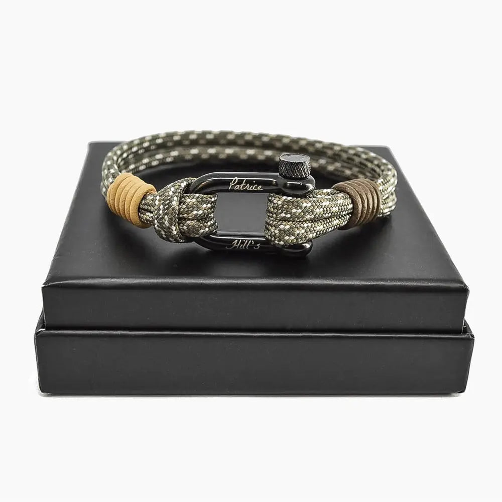 Bracelet artisanal Clay avec cordon tressé gris et blanc, bijou inspiré du nautisme